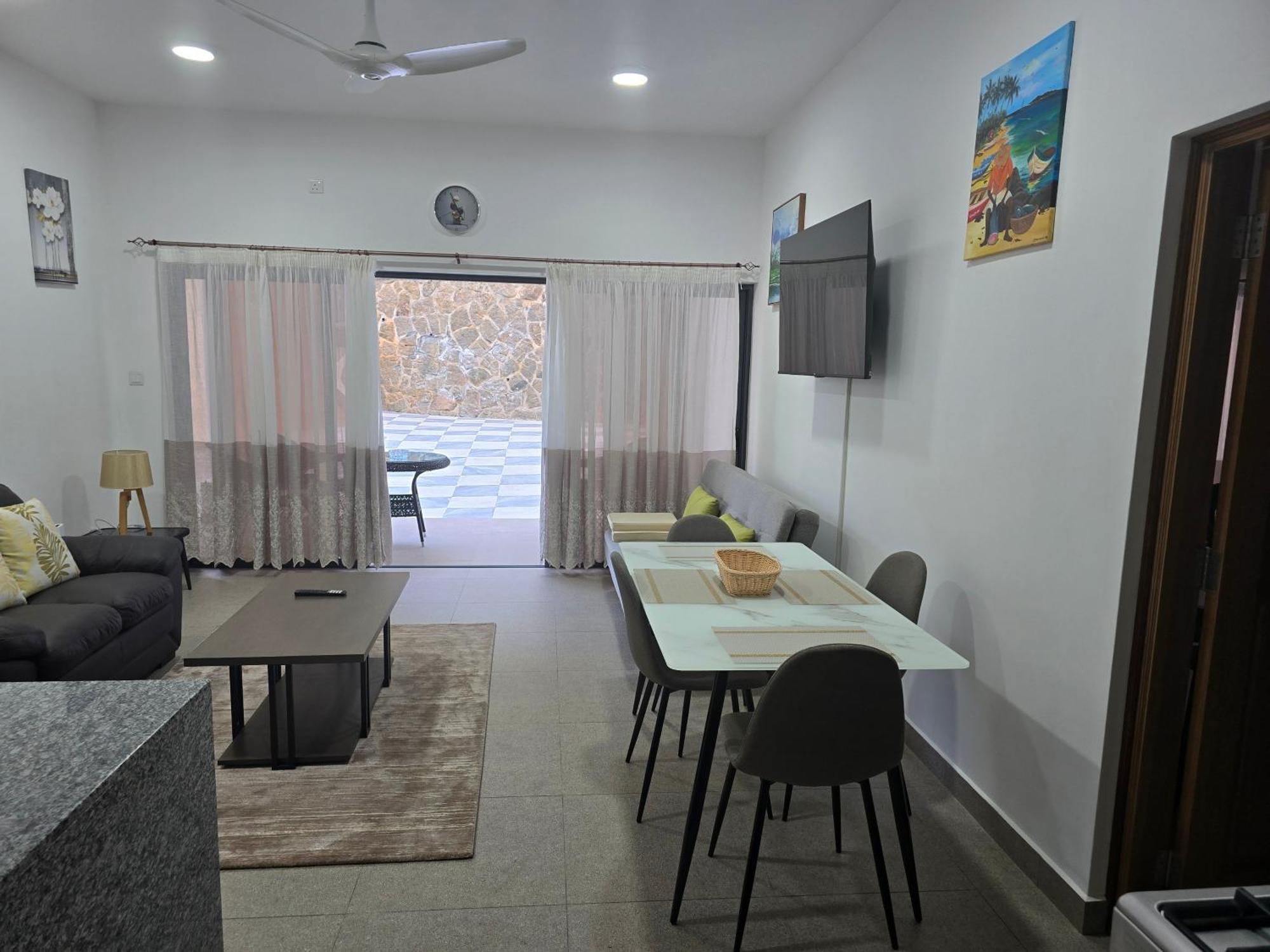 Lovers Paradise Self-Catering Apartments Анс-о-Пен Экстерьер фото